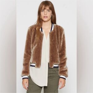 Faux Fur Jacket / Bomber Style in light brown with white/navy blue detail